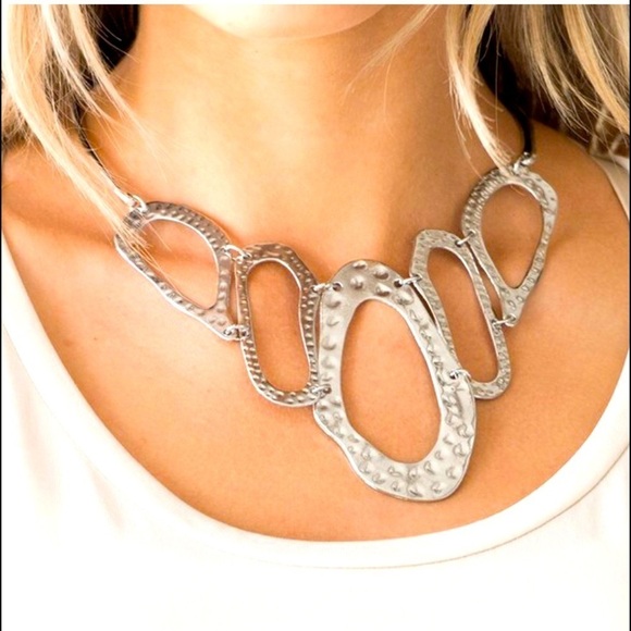 Prime Prowess - Silver Necklace - Picture 1 of 3